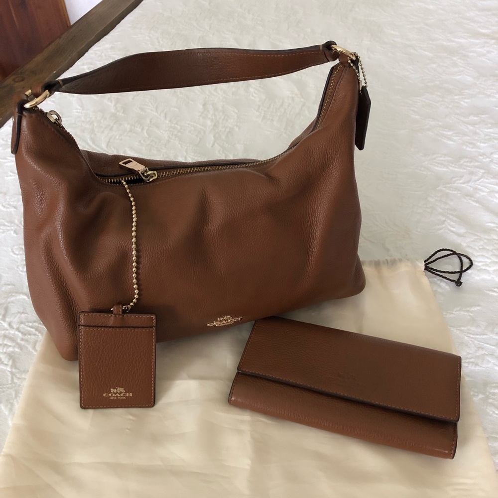 COACH SHOULDER BAG & MATCHING WALLET